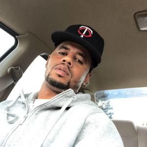 Meet your Posher, Cameron